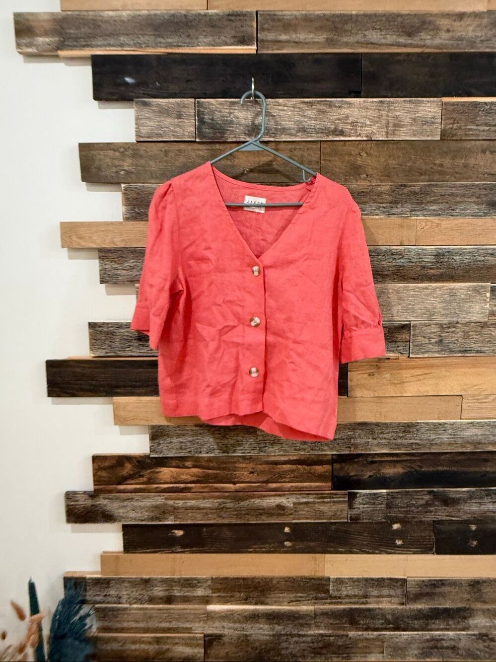 OffOn Clothing coral linen top blouse button front fit sz M